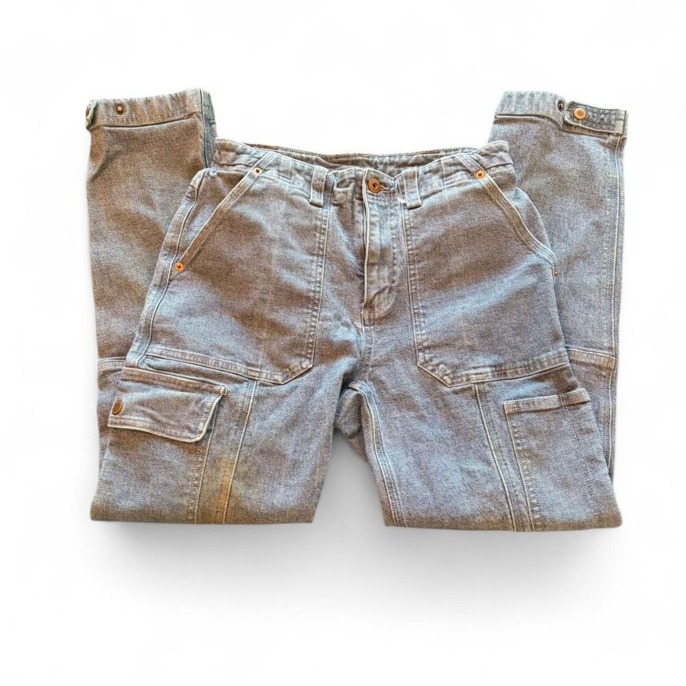 Duluth Trading Co. utility carpenter cargo jeans in a light wash denim
